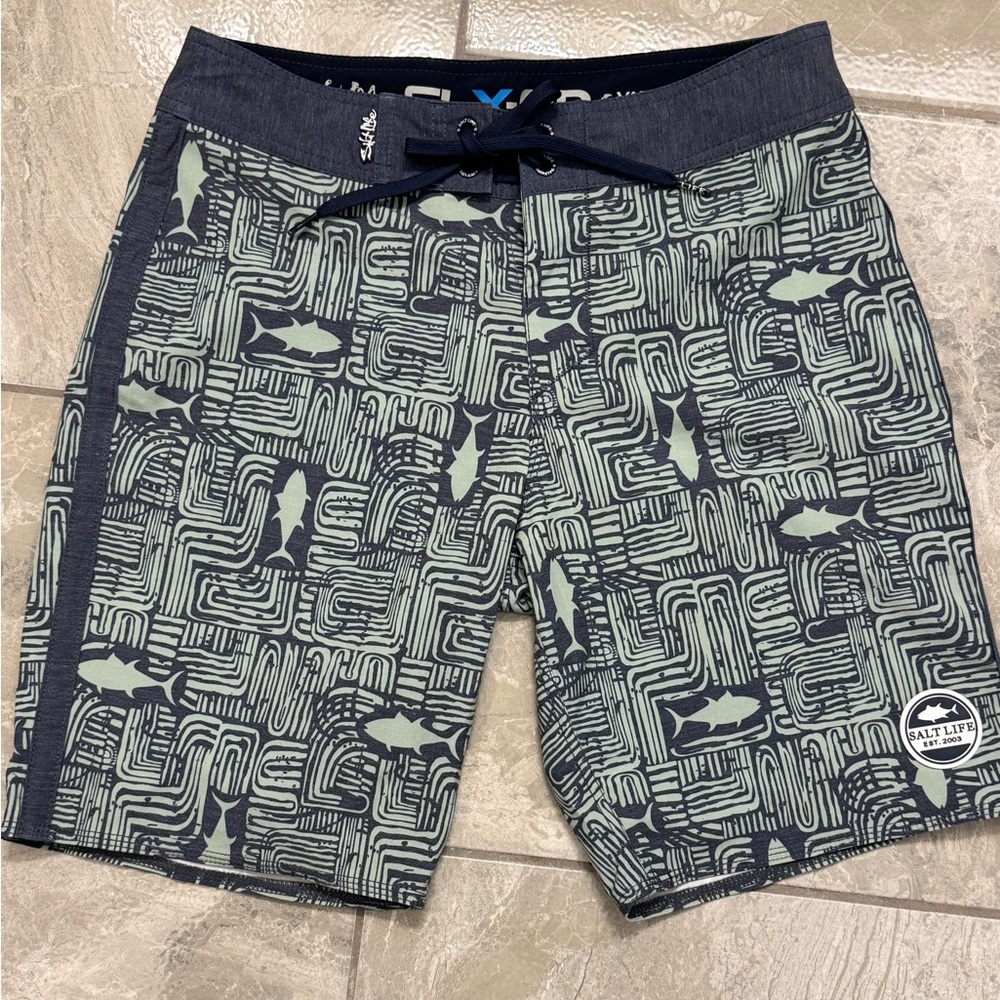 NWOT Salt Life Men's Green and blue Swim/board Shorts fish print SIZE 28 small